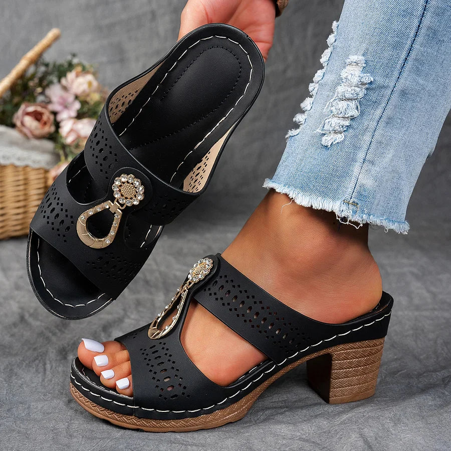 Nicoleta – Orthopädische Sandale Mit Zirkonia