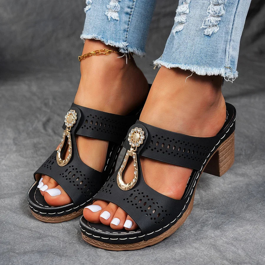 Nicoleta – Orthopädische Sandale Mit Zirkonia